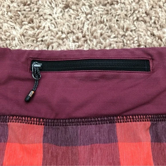 Lululemon Speed Shorts - Picture 4 of 6